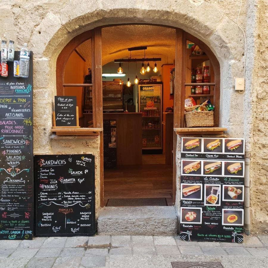 Gite Du Caf De Montpellier Saint-Guilhem-le-Desert Kültér fotó